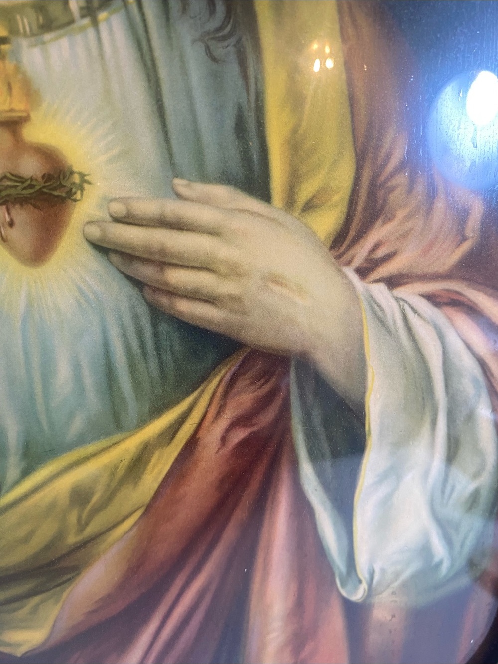 Vintage Lithograph Of The Sacred Heart Of Jesus Oval Frame Gesso Detail 12”x18” - Picture 10 of 16